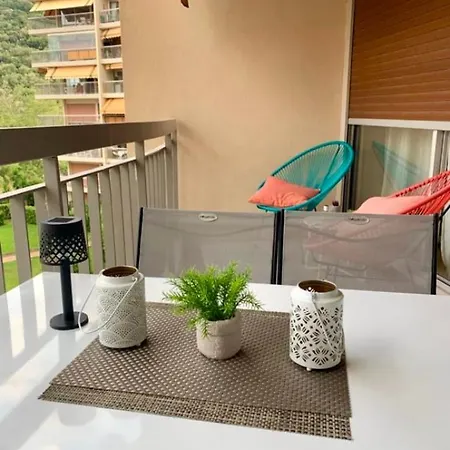 Cosy Unoverlooked With Swimming Pool Mandelieu-la-Napoule